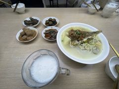 -面道赞宁海海鲜面(迎凤街店)