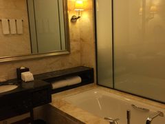 -广州天河希尔顿酒店