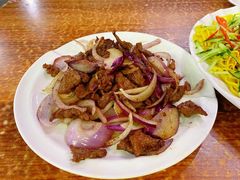 炒烤肉-老字号大盘鸡·丸子汤·抓饭
