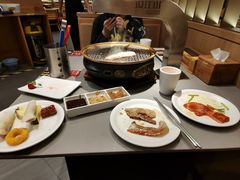 -山焱·炭火自助烤肉(周浦万达店)