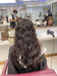 -镁连社·美联社