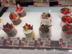 -花花卷卷·鲜食蛋糕(泉屋店)