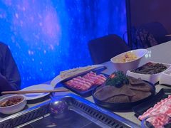 -海底捞火锅(宝龙广场夜宵主题店)