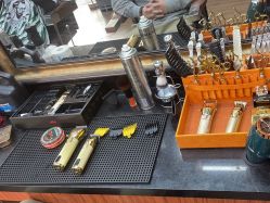 -纯剪男士理发馆·烫染专业店