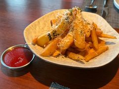 -MONICH牛排融合餐厅(和义大道购物中心店)