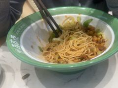 -百春原湖南牛肉粉(百联世纪店)
