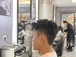 -丝语萱形象