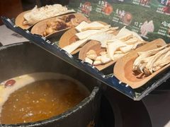 -芸山季·云南山珍菌火锅(人民广场来福士店)