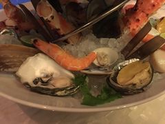 佰鲜汇冷海鲜拼盘（下层）-广州四季酒店·佰鲜汇·现代法餐