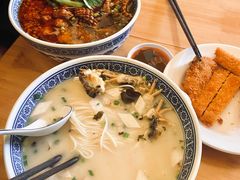 -沪西老弄堂面馆(定西路店)