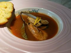 冬阴功海鲜汤-蜜桃花开·中西融合菜E&W(南长街店)