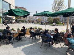 -星巴克(七宝领展广场1F店)