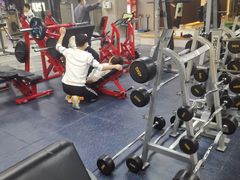 -立峰超越健身中心(先天下店)