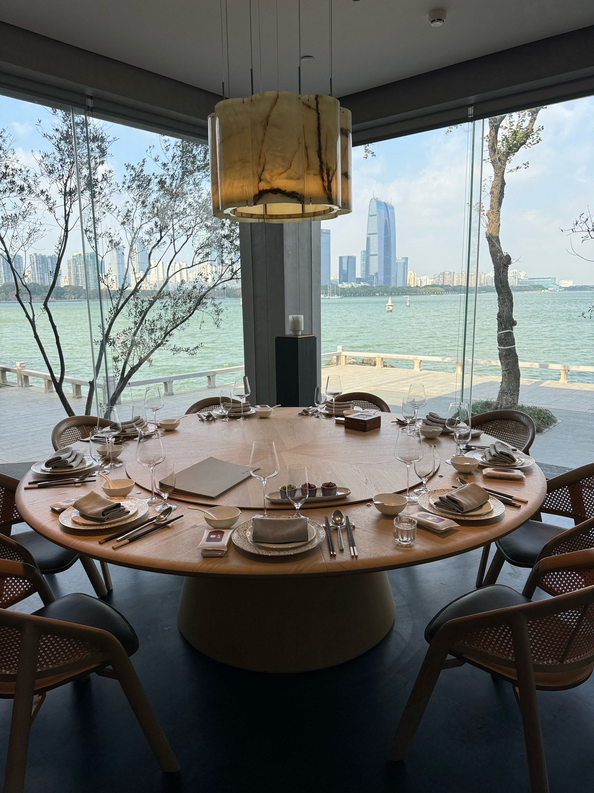 李公堤绝佳湖景餐厅