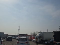 -东方鼎信农副产品交易中心