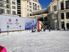 -亚布力新体委滑雪场