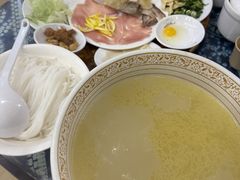 -桥香园云南过桥米线(金马碧鸡店)