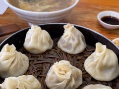 -罗卜李包子羊肉汤