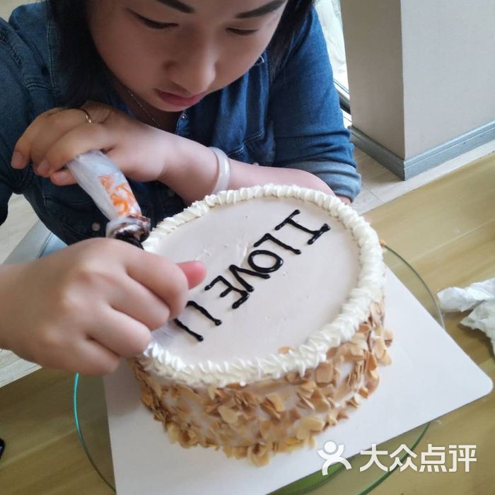 彩虹糖蛋糕diy创意烘焙工作室