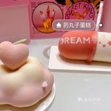 外婆带着外孙女逛好利来拔草网红款蛋糕拔草成功[胜利][胜利][加油][加油]