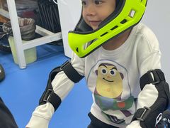 -八爪矩阵极限运动馆·儿童平衡车·感统训练(南海子公园校区)