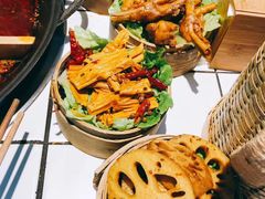 -瓜西西重庆火锅(花溪店)
