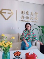 -33形象美妆美发衣橱管理中心