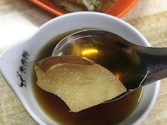 玫瑰红糖煮梨-十梨香
