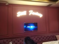 -范特西FANTASY量贩式KTV(民主广场店)