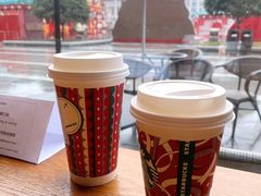 -星巴克(西安曲江银泰店)