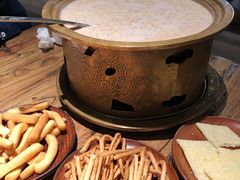 蒙古馓子-老阿妈蒙古村·蒙古包·草原文化·歌舞表演(老君堂店)