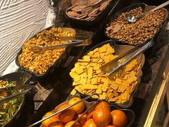 -老牌坊云南鱼豆花火锅(爱建店)