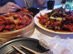 -红盔侠小龙虾(海宁银泰店)