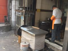门面-老西白点心店