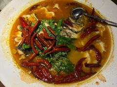 山茶油丹江大鱼头-清水亭湖北菜(大屯DT51店)