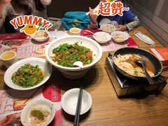 -爱碗亭·鲜炒湖南菜(壹城中心店)