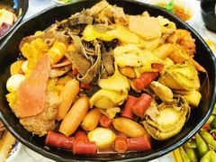-万记麻辣烫国展总店