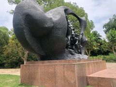 -上海市龙华烈士陵园