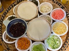 -包整·丝娃娃(一览甲秀楼风景店)