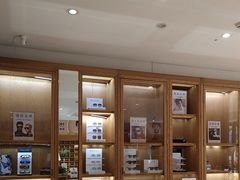 -宝丽眼镜(湖墅店)