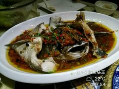 鱼头王-味上湘菜馆(岳麓山店)