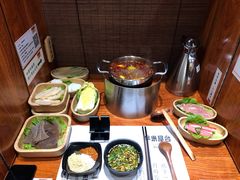 -独食火锅·半米屋台(直营总店)