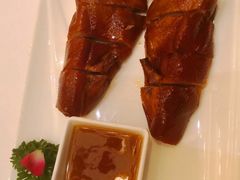 昆明烤乳鸭-梦都海鲜酒家(万达广场江桥店)