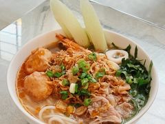 海鲜牛肉越南米粉-Cô Thành Restaurant