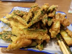 -三鞭一花·独一处·元英砂锅(海光寺店)