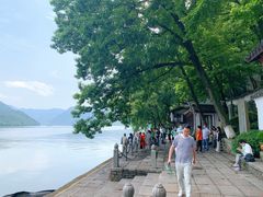 -严子陵钓台(富春江小三峡)