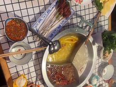 -山悦里 山野·鲜火锅(罗斯福广场店)