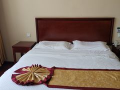 -怡莱酒店(青州宋城古城景区店)