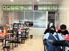 -继红顺河抄手名小吃