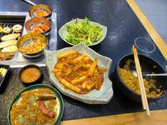 -臻牛烤肉